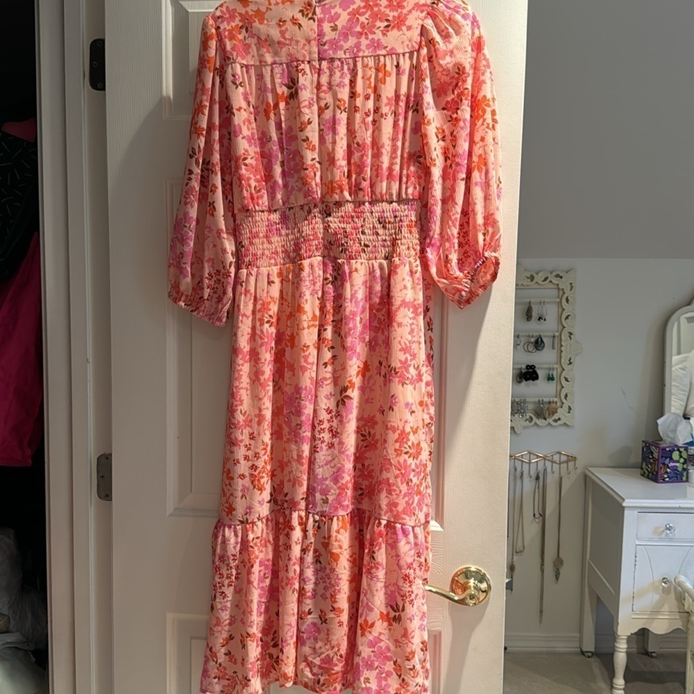 Dress - Picture 4 of 6